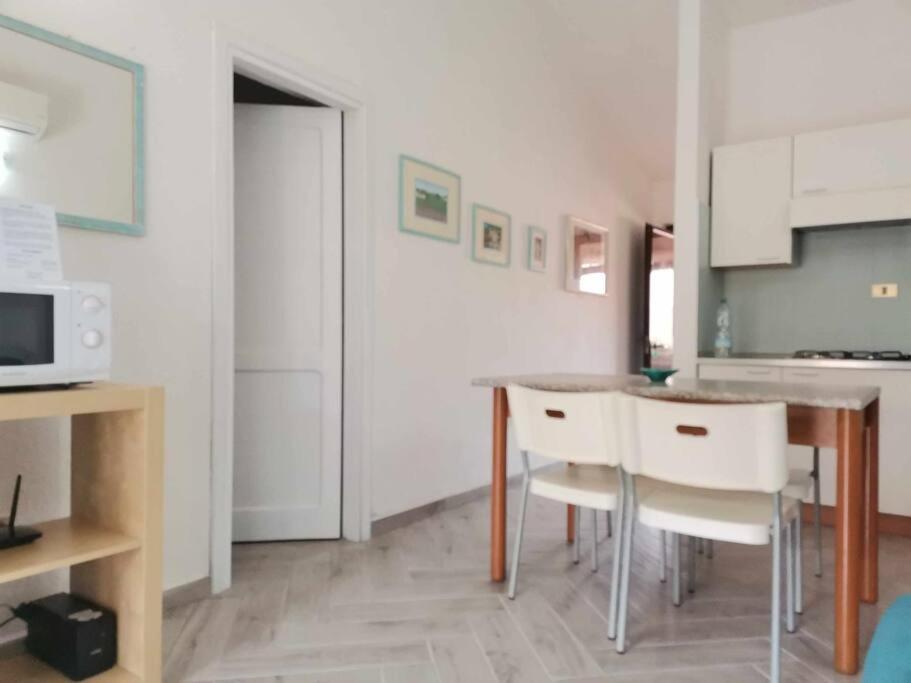 Casa Di Lu' - Bilocale Con Giardino - Porto Pollo Apartamento Exterior foto